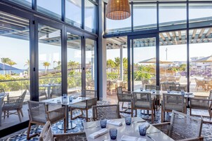 Private beach, white sand, beach umbrellas, beach massages