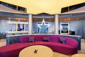 STAR Class Producers Two Bedroom Suite Swim Out | Roupas de cama premium, edredons de pluma, frigobar, cofres nos quartos