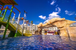 Water park - Planet Hollywood Cancun by Royalton, An Autograph Collection All-Inclusive Resort (Costa Mujeres)