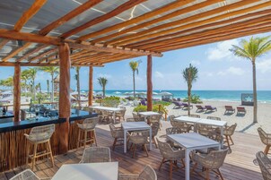 Private beach, white sand, beach umbrellas, beach massages