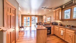 House, Multiple Beds (Wasatch Cottage) | Private kitchen | Coffee/tea maker, fridge, microwave, stovetop - Wasatch Cottage (Telluride)