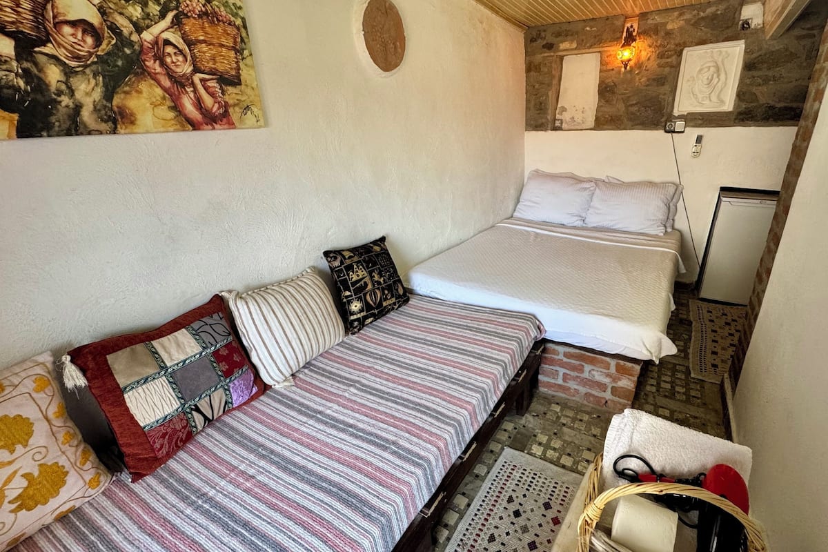 Uzum Oda | Free WiFi, bed sheets