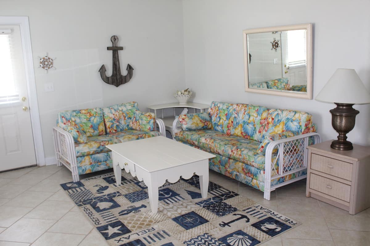 Standard Studio Suite | Living area