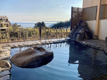 Standard Triple Room | Free WiFi. Kokuminsyukusya Eboshiso