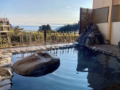 國民宿舍烏帽子莊  