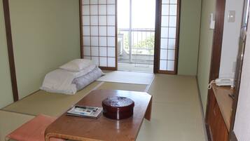 スタンダード トリプルルーム | WiFi (無料)