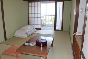 Standard Triple Room | Free WiFi