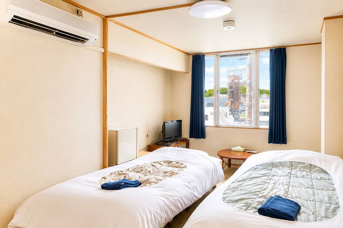 Desk, free WiFi, bed sheets