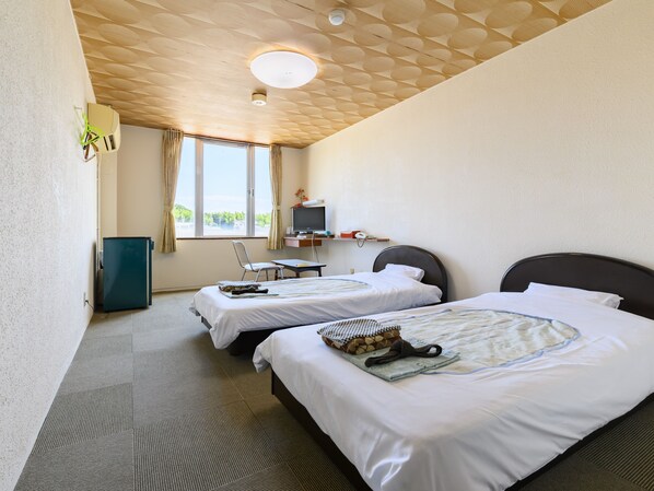 Bureau, Wi-Fi gratuit, draps fournis