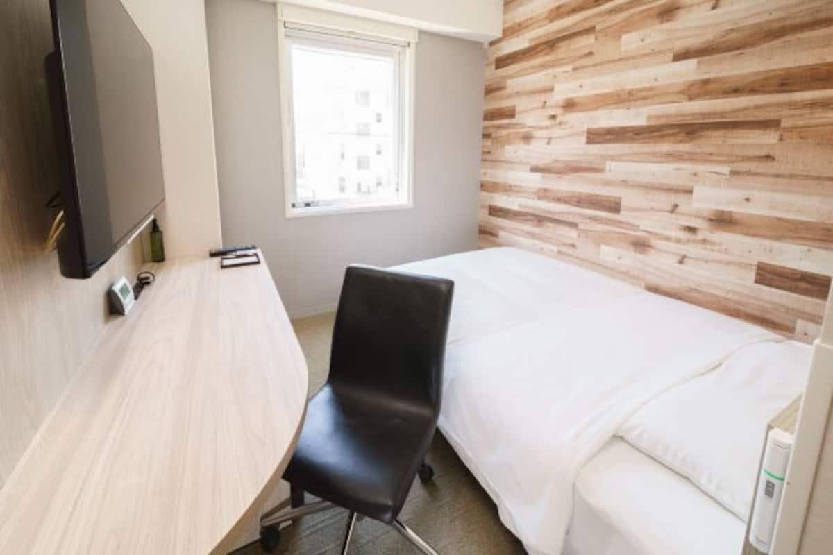 Bureau, chambres insonorisées, Wi-Fi gratuit, draps fournis