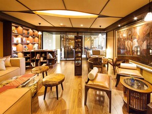Lobby - Dokutsuburo no Yado Hyakurakuso (Noto)