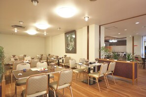 用餐