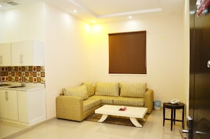 تلفزيون بشاشة مسطحة