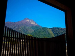 Pemandangan dari hartanah