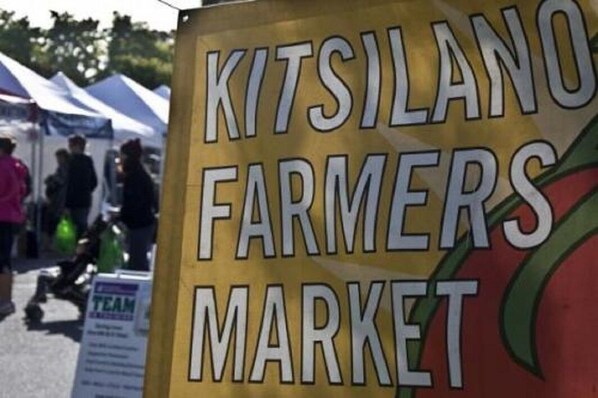 Señal para el mercado de agricultores de Kitsilano.