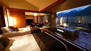 Traditionele kamer, niet-roken (OMOI, With Foot Bath) | Woonkamer | Een flatscreentelevisie en een dvd-speler