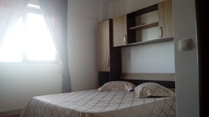 2 bedrooms, iron/ironing board, WiFi - MAMAIA NORD APARTAMENT (Mamaia-Sat)