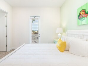 3 bedrooms, iron/ironing board, Internet, bed sheets