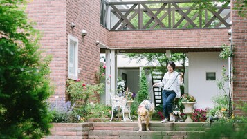 Jardines del alojamiento