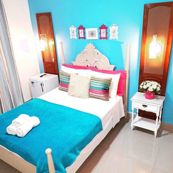 Double Room | Laptop workspace, free WiFi, bed sheets