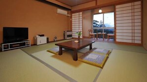 Dining - Tsuguro Kogenso (Maniwa)