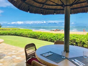 屋外ダイニングエリア