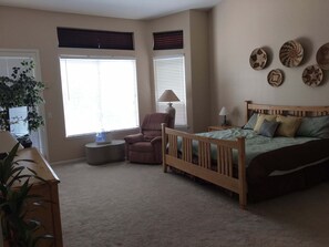 3 bedrooms, iron/ironing board, free WiFi, bed sheets