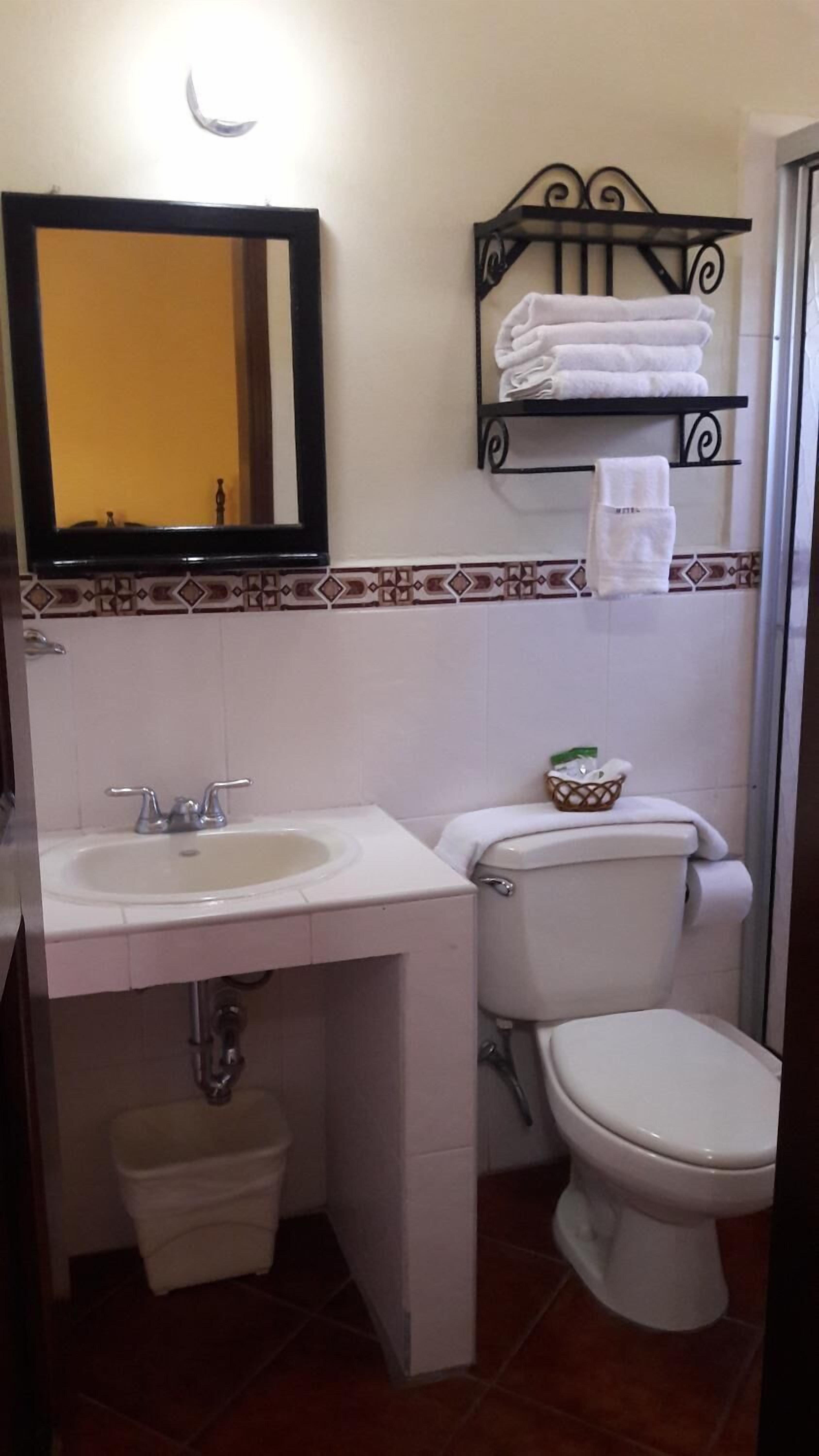 shower, free toiletries, towels