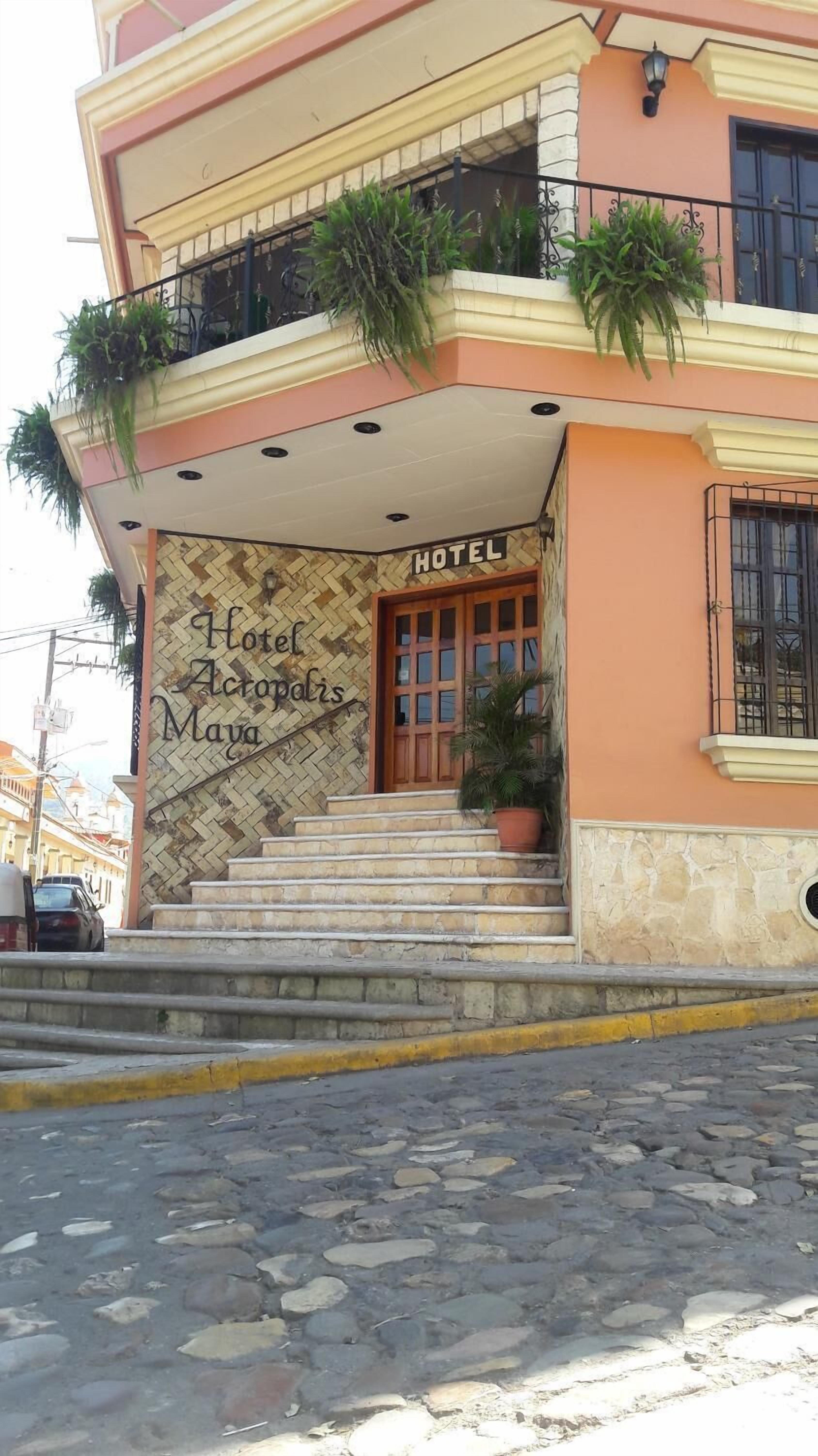 Photo - Hotel Acropolis Maya