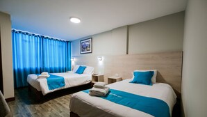 Superior Double Room, Multiple Beds - Rue 400 - Hostal Boutique (Arequipa)