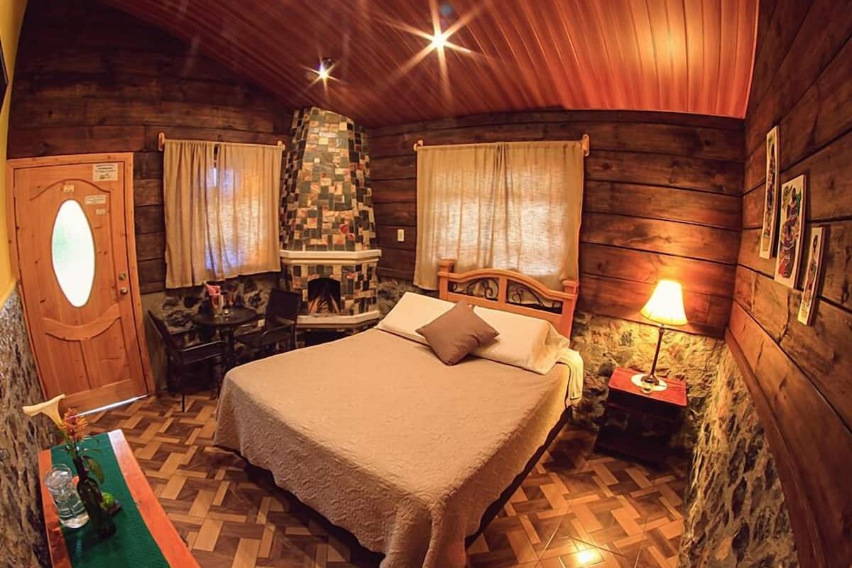 junior cabin, mountain view | down duvets, in-room safe, blackout curtains, free wifi