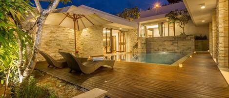 The Reiko Villa | 私人游泳池