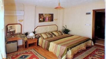 1 soveværelse, skrivebord, gratis Wi-Fi