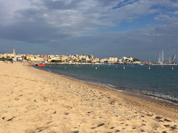 Accommodatie ligt op het strand