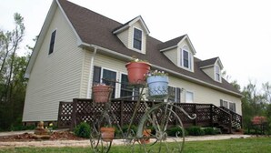 Property grounds - 11-Acres | Groups | Fire Pit | Wooded Retreat (Gold Hill)