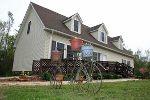 Unclassified image, 2 of 35, button - 11-Acres | Groups | Fire Pit | Wooded Retreat (Gold Hill)