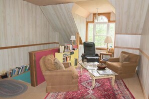 Unclassified image, 5 of 35, button - 11-Acres | Groups | Fire Pit | Wooded Retreat (Gold Hill)
