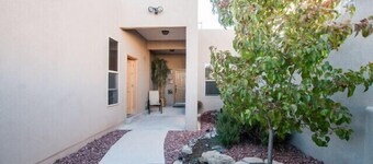 Casita independiente independiente de 1 habitación con entrada propia