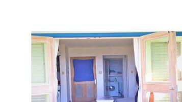 1 chambre, fer et planche Ă repasser, Wi-Fi, draps fournis