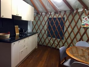 Fridge, microwave, stovetop, toaster - Beautiful yurt with spa and pool in the stunning Byron hinterland. (Clunes)