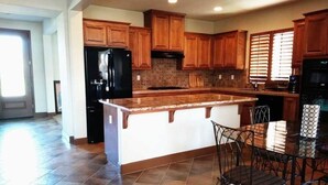 Unclassified image, 3 of 28, button - Luxury Custom Home in Oakdale Parkview (Oakdale)
