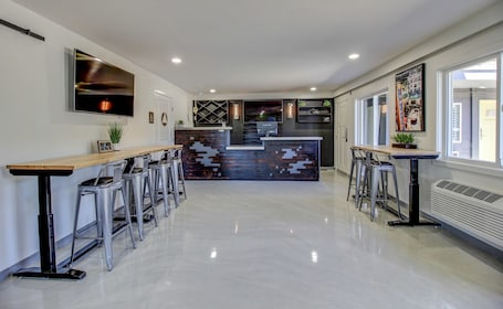 Interior detail. Americana Modern Hotel