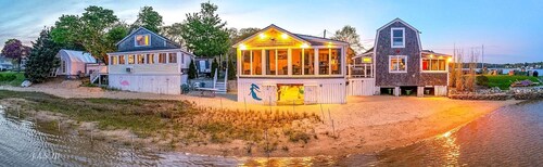 The Crab Cottage@The Compound Beach Resort Habitat