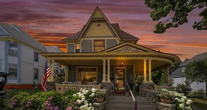 Secrets on Main Bed & Breakfast