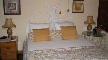 Down duvets, individually decorated, individually furnished, desk