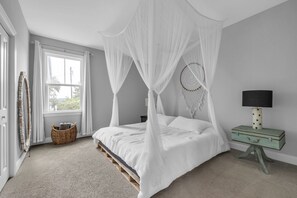 1 bedroom, iron/ironing board, travel cot, WiFi