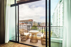 Kahden hengen superior-huone | Näkymä parvekkeelta