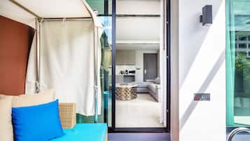 Honeymoon Villa with Private Pool | Lanai