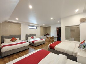 Family Quadruple Room | 1 bedroom, minibar, individually decorated, individually furnished