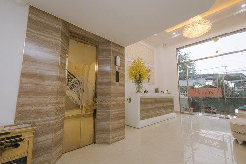 Ngan Pho Studio & Hotel 